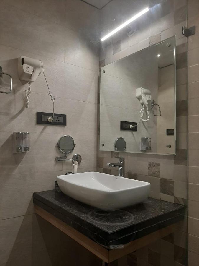 Park Avenue And Resorts Sikar Exterior foto