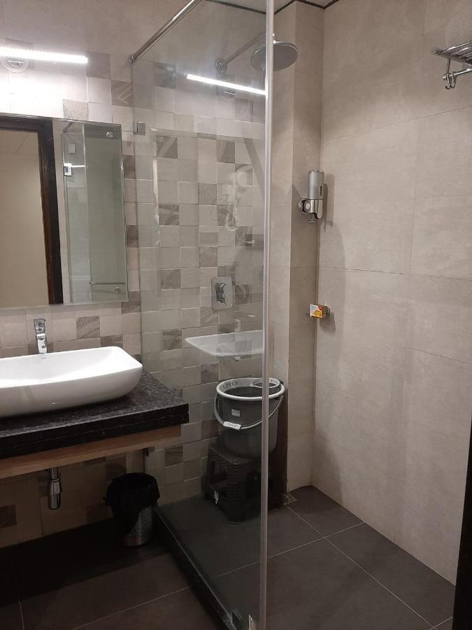 Park Avenue And Resorts Sikar Exterior foto