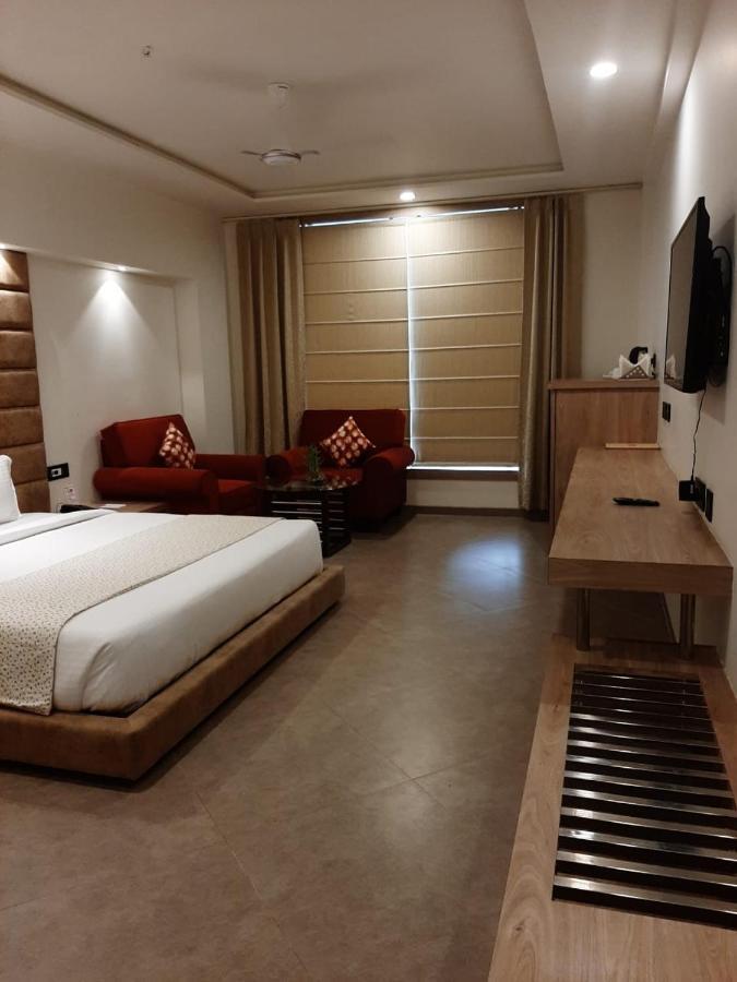 Park Avenue And Resorts Sikar Exterior foto